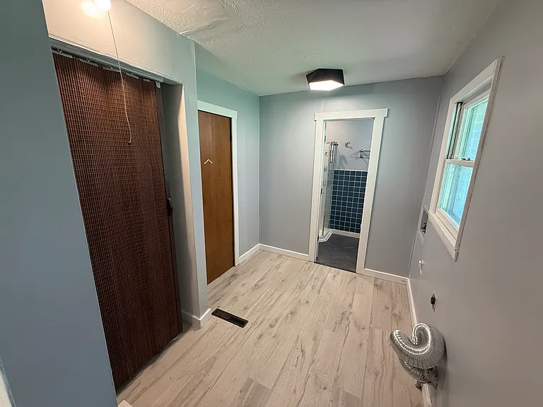 1307 W Berkeley St — Photo 7