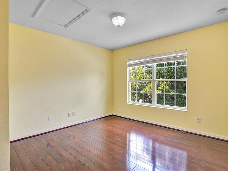 7325 Derexa Dr — Photo 20