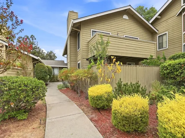 14527 Oak St, Saratoga, CA 95070
