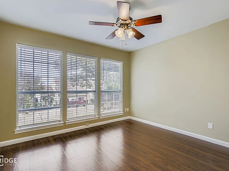 3323 Augusta Blvd — Photo 17