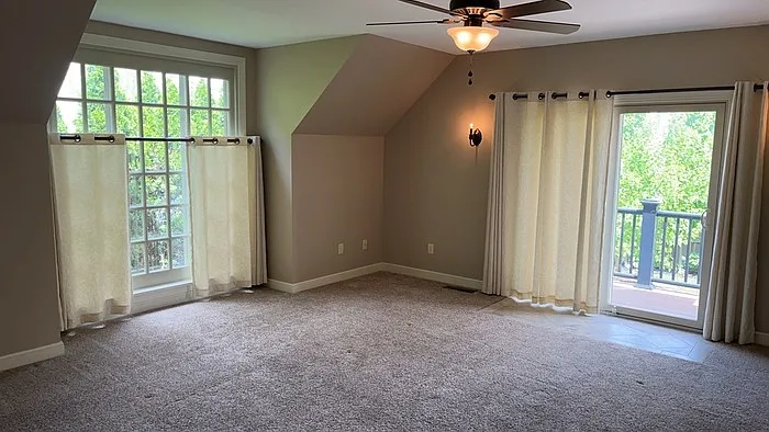 2400 Hillview Ave — Photo 13