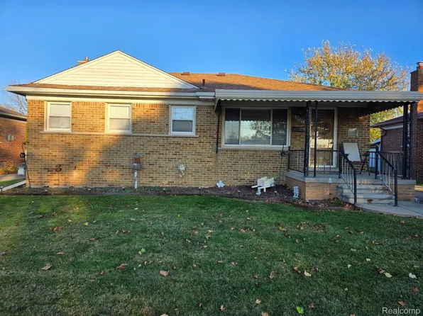 6437 Pelham Rd, Allen Park, MI 48101