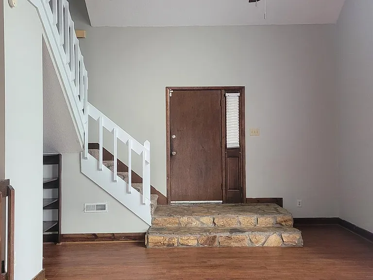 6000 Dalton Rd — Photo 3