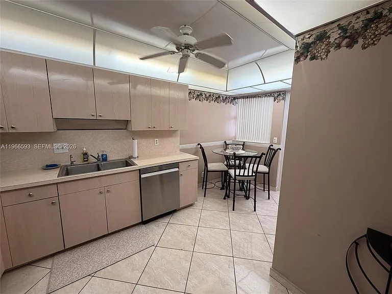 4100 Galt Ocean Dr #1706 — Photo 21