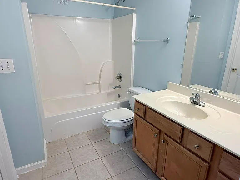 215 Galecrest Dr — Photo 15