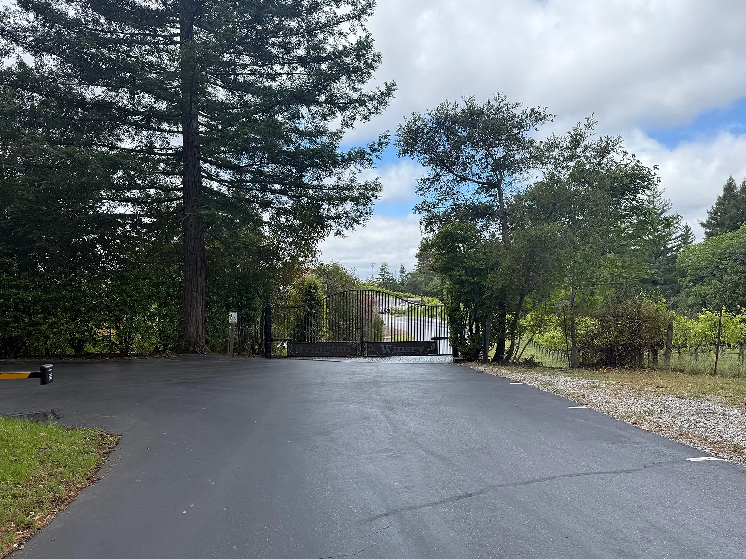 21850 Bear Creek Rd — Photo 1