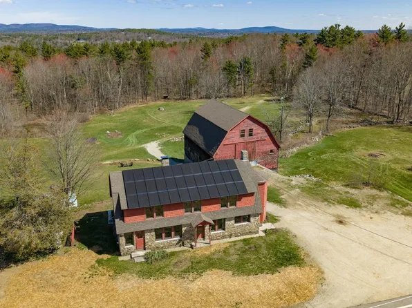 393 High Street, Candia, NH 03034