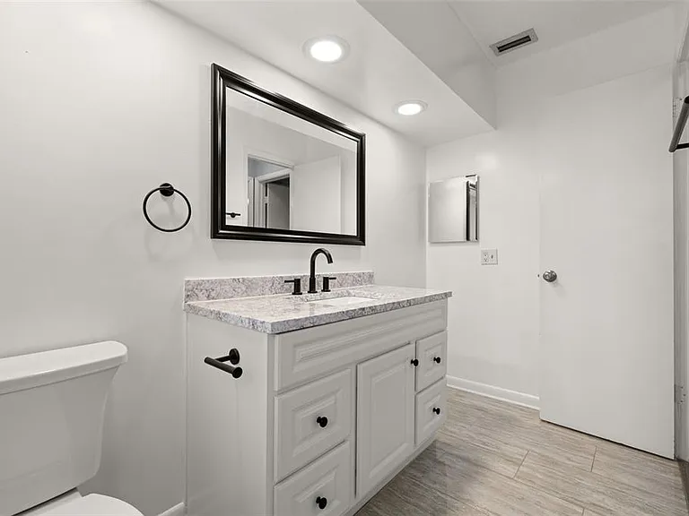 3257 Laurel Dale Dr — Photo 23