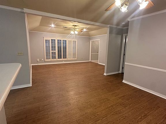 2nd image of 3005 SW 28th Ave APT C