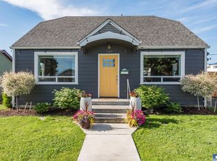 243 W Bell St, Sequim, WA 98382