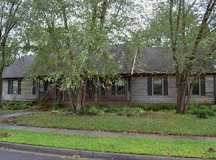 1001 Dustin Ct, Chesapeake, VA 23320