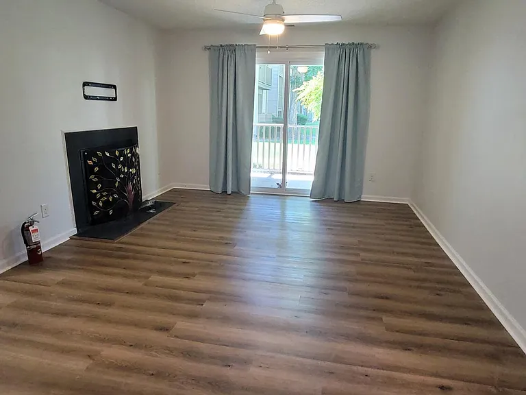 560 Candle Ln #104 — Photo 6