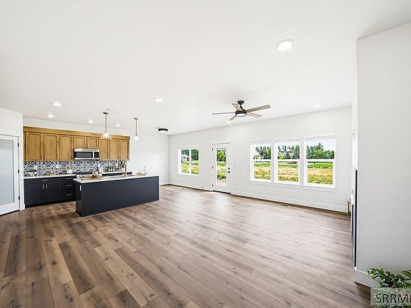 5th image of 485 River Bend Ln