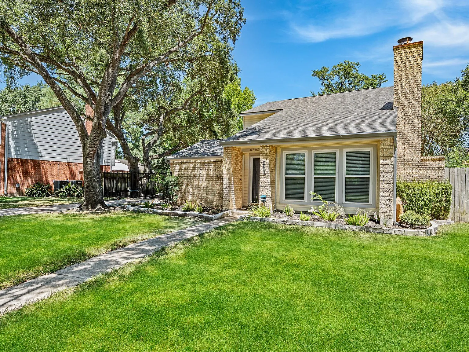 3 bed, 2.5 bath, 2077 sqft, $1,950 — Photo 4