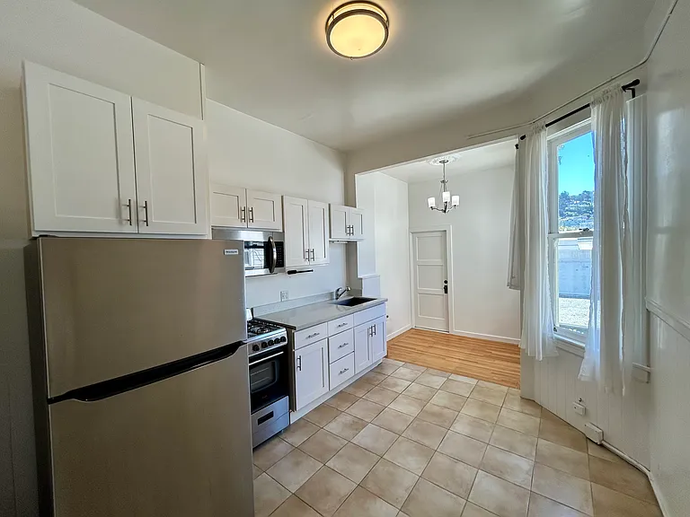 85 Carl St #3 — Photo 10