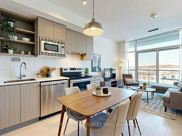 60 George Butchart Dr #219, Toronto, ON M3K 1Y2