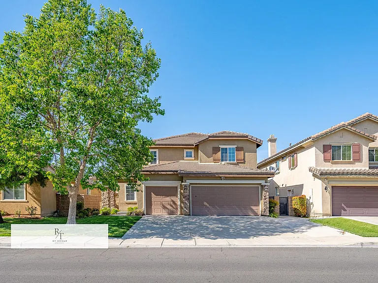 12488 Celebration Dr — Photo 1