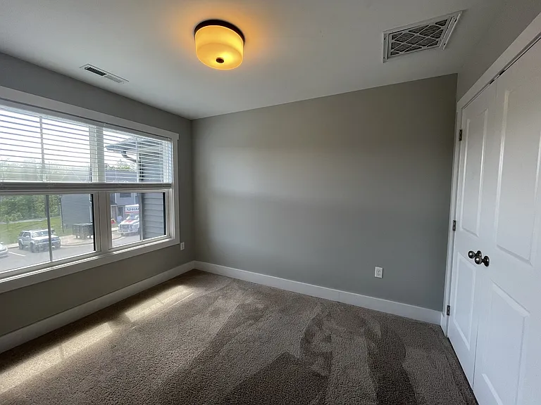140 Sunburst Villa Dr #1 — Photo 12