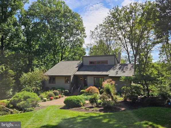 913 Furnace Rd, Morgantown, PA 19543