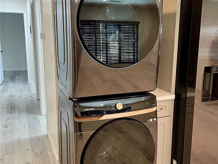 22953 Blythe St N — Photo 7