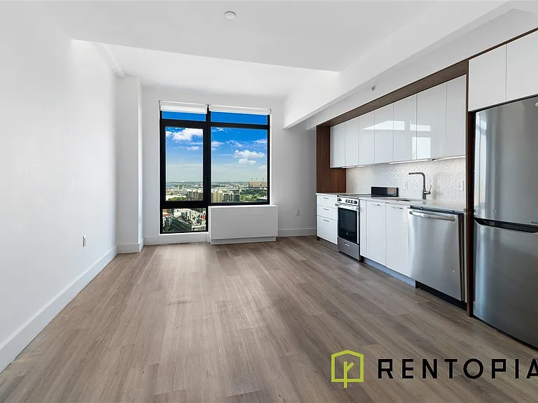 224 E 135th St #1205S — Photo 1