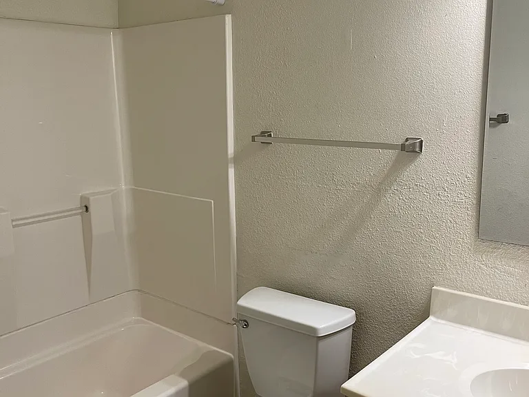 21 N Johnson St #3A — Photo 7