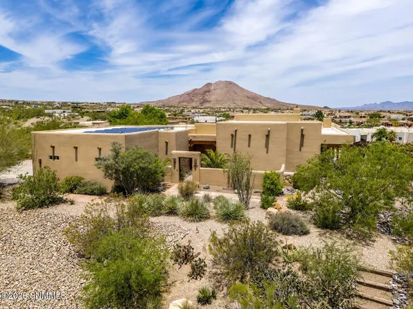 8010 Murano Ct, Las Cruces, NM 88007