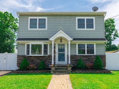 60 E Adams Street, East Islip, NY, 11730