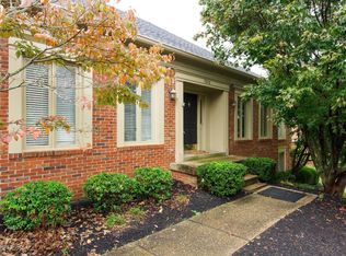 7010 Hadley Ct, Louisville, KY 40241