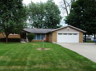 6404 Robinhood Dr, Anderson, IN 46013