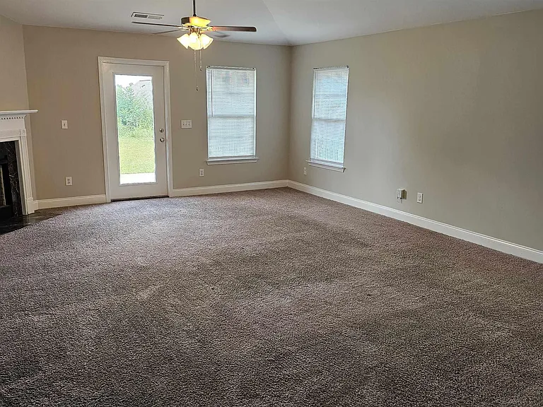 228 Hillcrest Dr — Photo 10