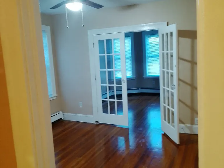 58 Ward Pl #2 — Photo 2