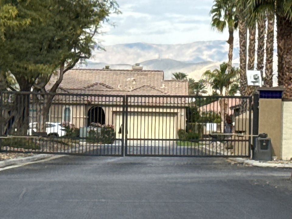 2nd image of 82681 Odlum Dr