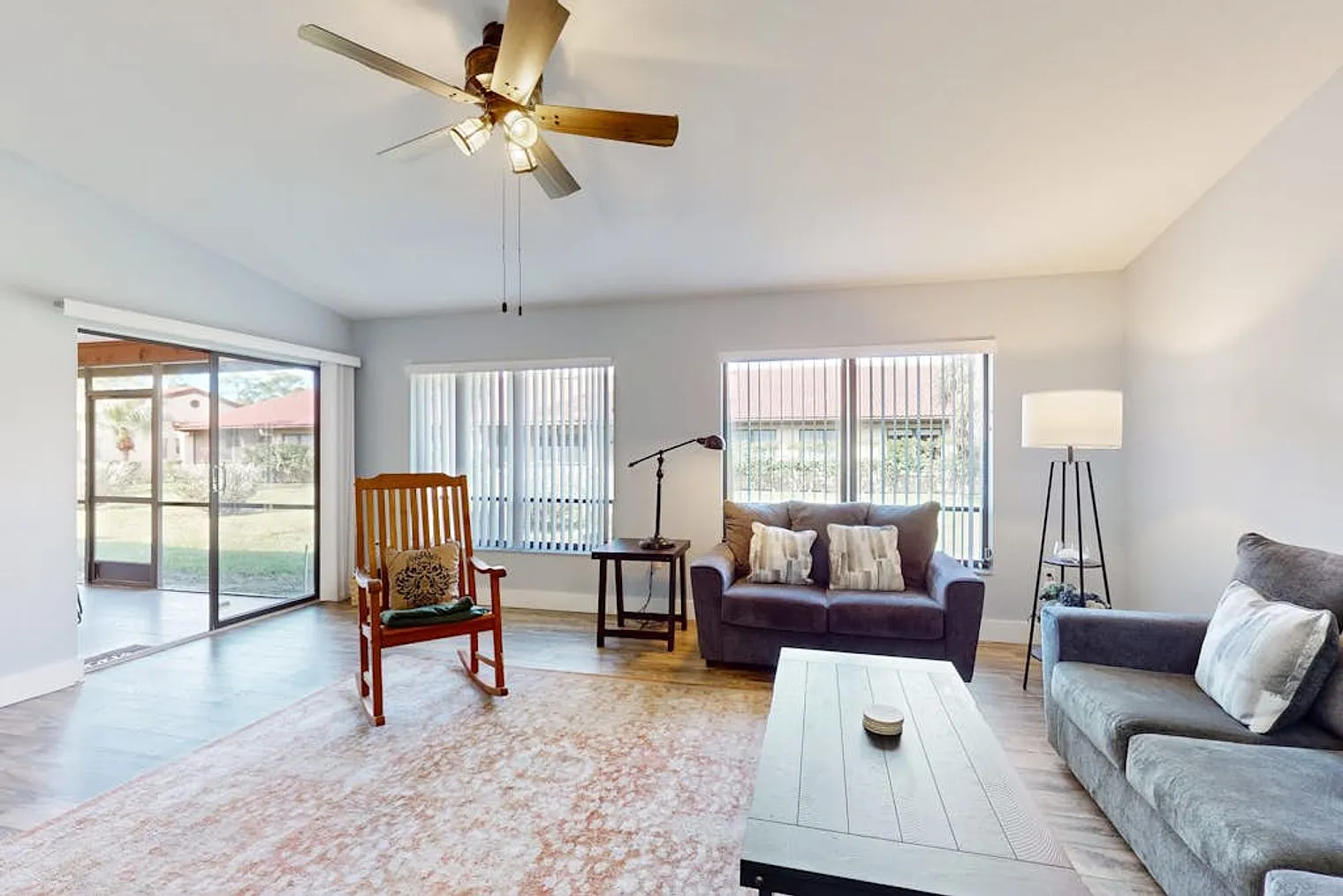2 bed, 2.0 bath, 1345 sqft, $2,430 — Photo 4