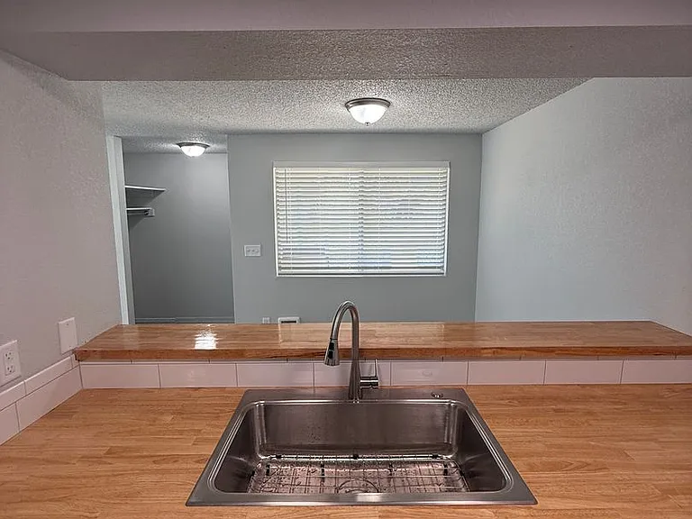 247 Lorraine Ave — Photo 24