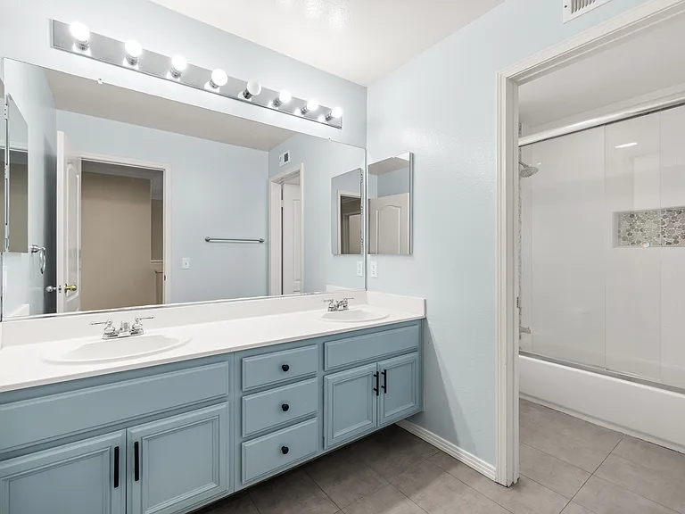 477 Fallbrook Ave — Photo 14