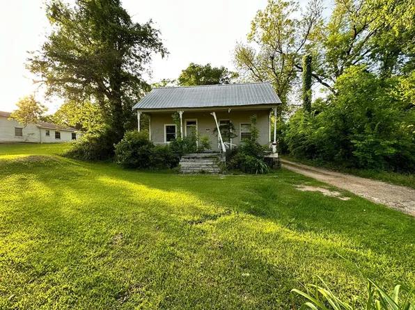 1006 Martins Ln, Natchez, MS 39120