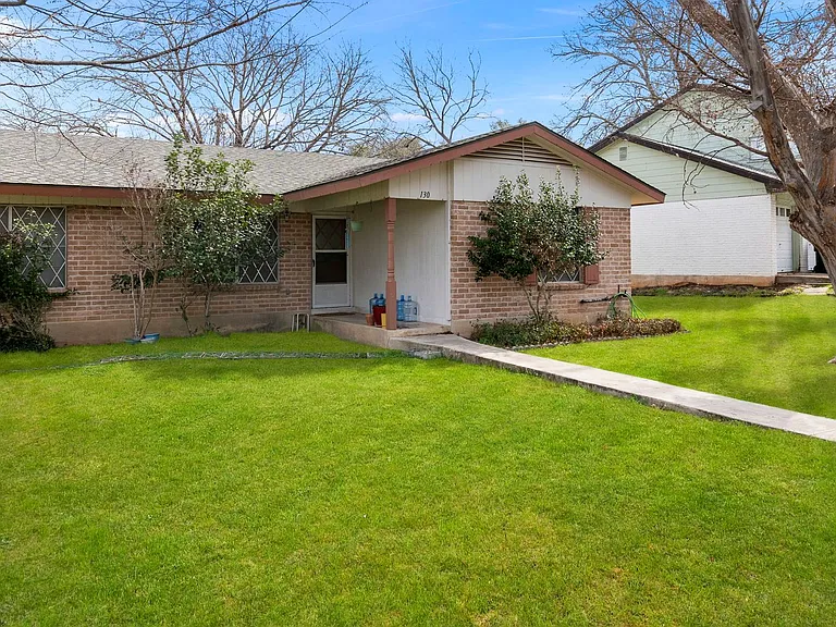 130 Algarita Rd — Photo 20