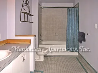 Sold by Manhattan Apartments