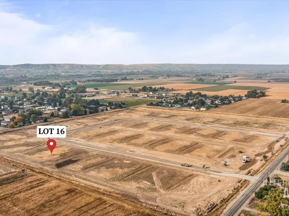 16 Blane St, Emmett, ID 83617