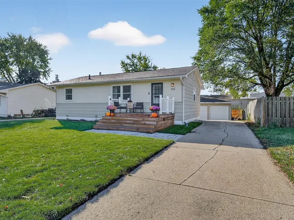 105 3rd St NE, Bondurant, IA 50035