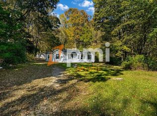 24 Milltown Rd, North Stonington, CT 06359