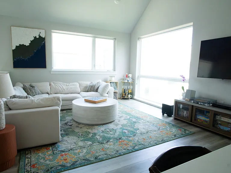 1120 Barsotti Ct — Photo 2
