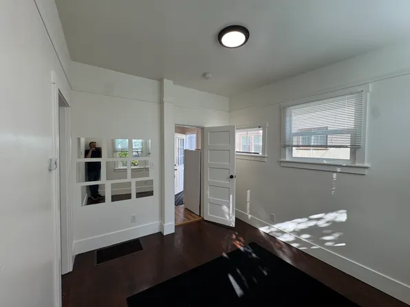 923 Apgar St #A, Emeryville, CA 94608