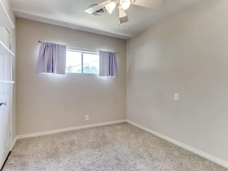 4306 Normandy Ave — Photo 12