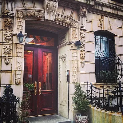 Sold by Corcoran | media 22