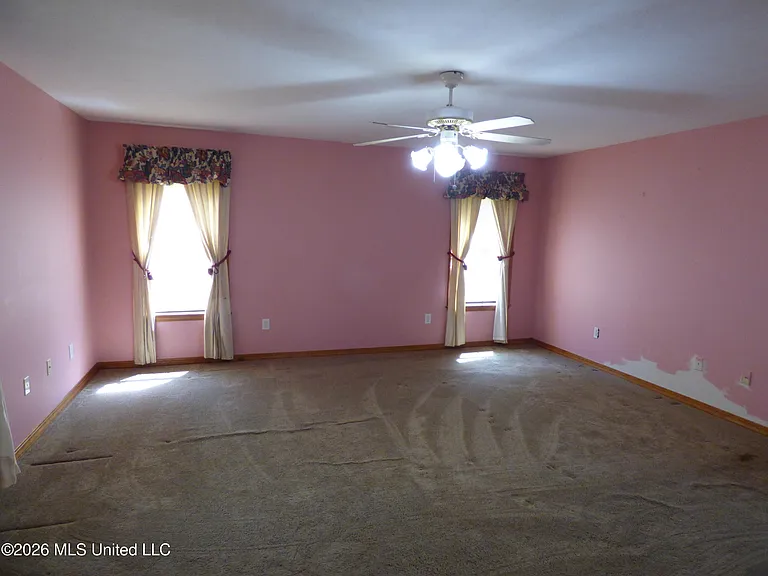 606 Lakeview Ave — Photo 7