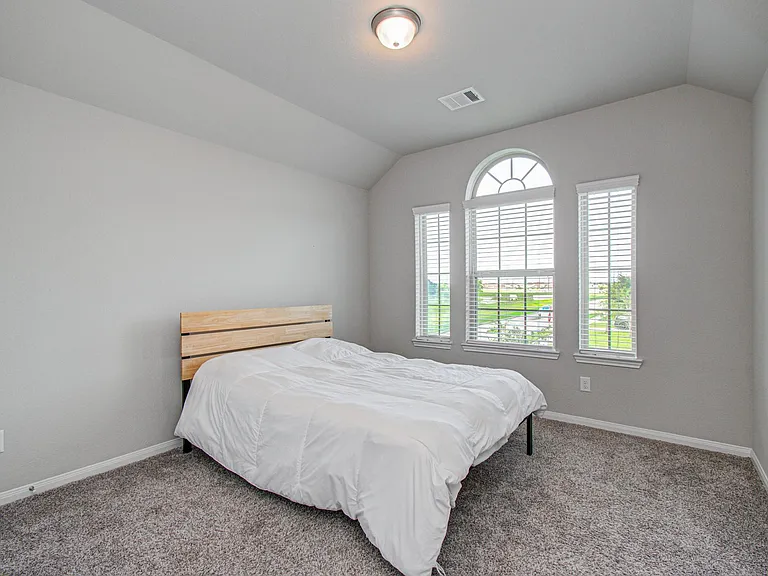2202 Anzio Ct — Photo 34