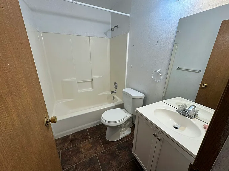 321 G St SE #339 — Photo 4