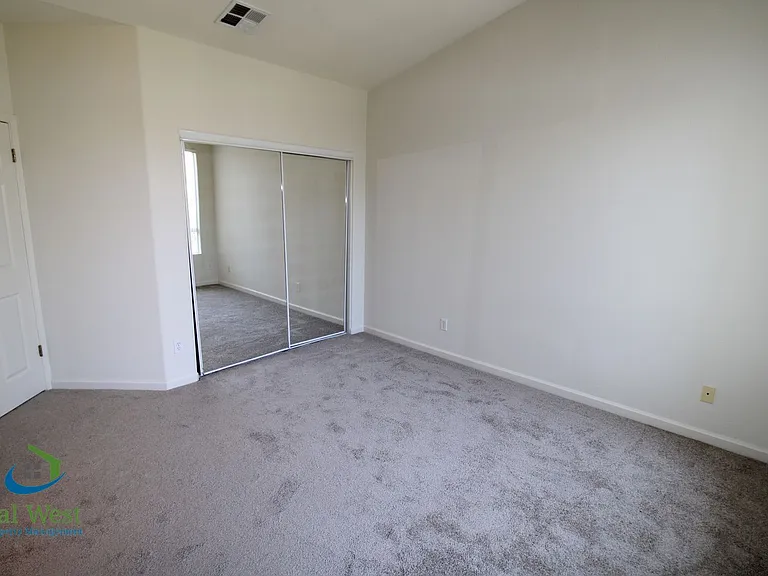 3158 Regency Ave — Photo 13